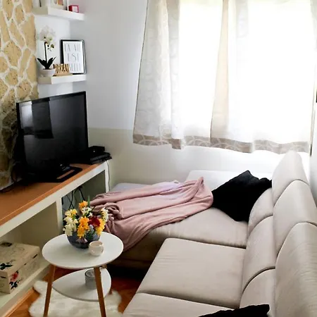 Apartment Apartman Lupko *